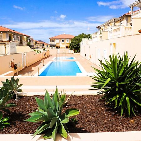Casa La Sonrisa Shared House Hotel El Médano Екстериор снимка