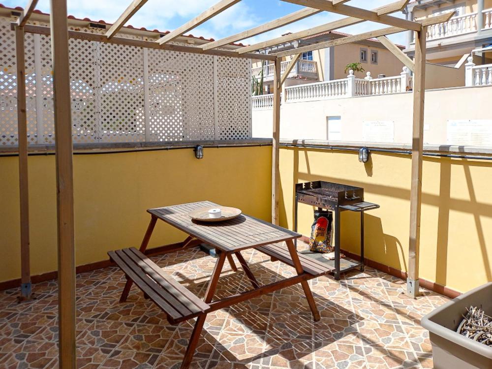 Casa La Sonrisa Shared House Hotel El Médano Екстериор снимка