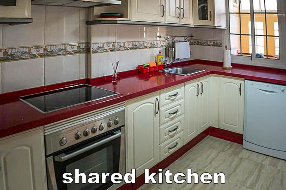 Casa La Sonrisa Shared House Hotel El Médano Екстериор снимка